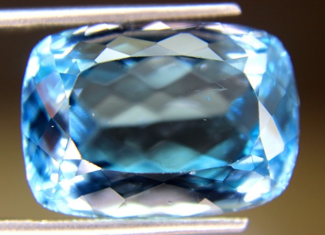 Topaz  Valuation Report 107615, 23.00 cts.
